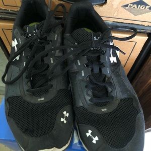 Under Armour Men’s size 11 sneakers